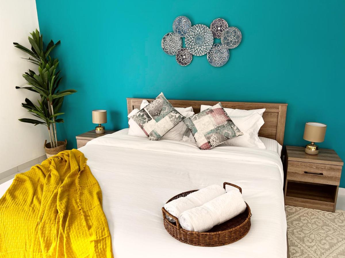Newly Renovated Marina & Sea View Family Condo Dubai Eksteriør bilde