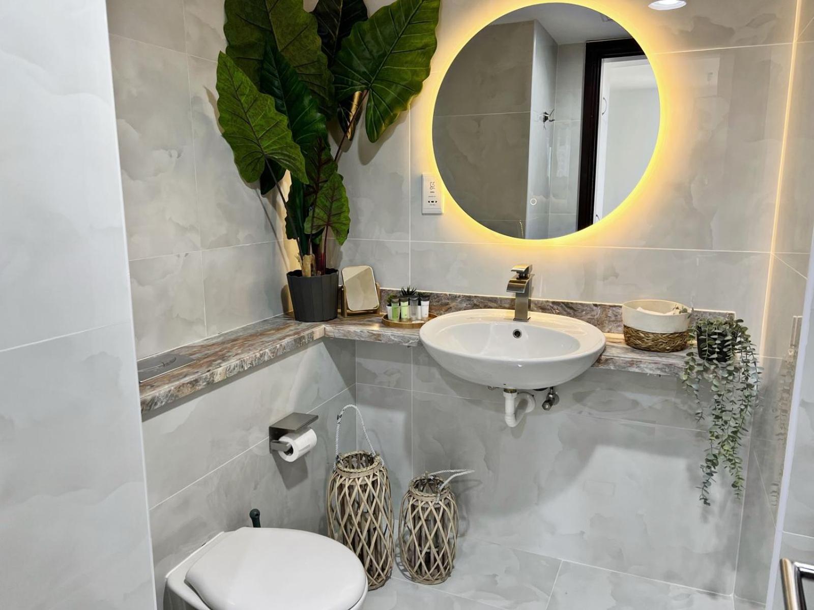 Newly Renovated Marina & Sea View Family Condo Dubai Eksteriør bilde