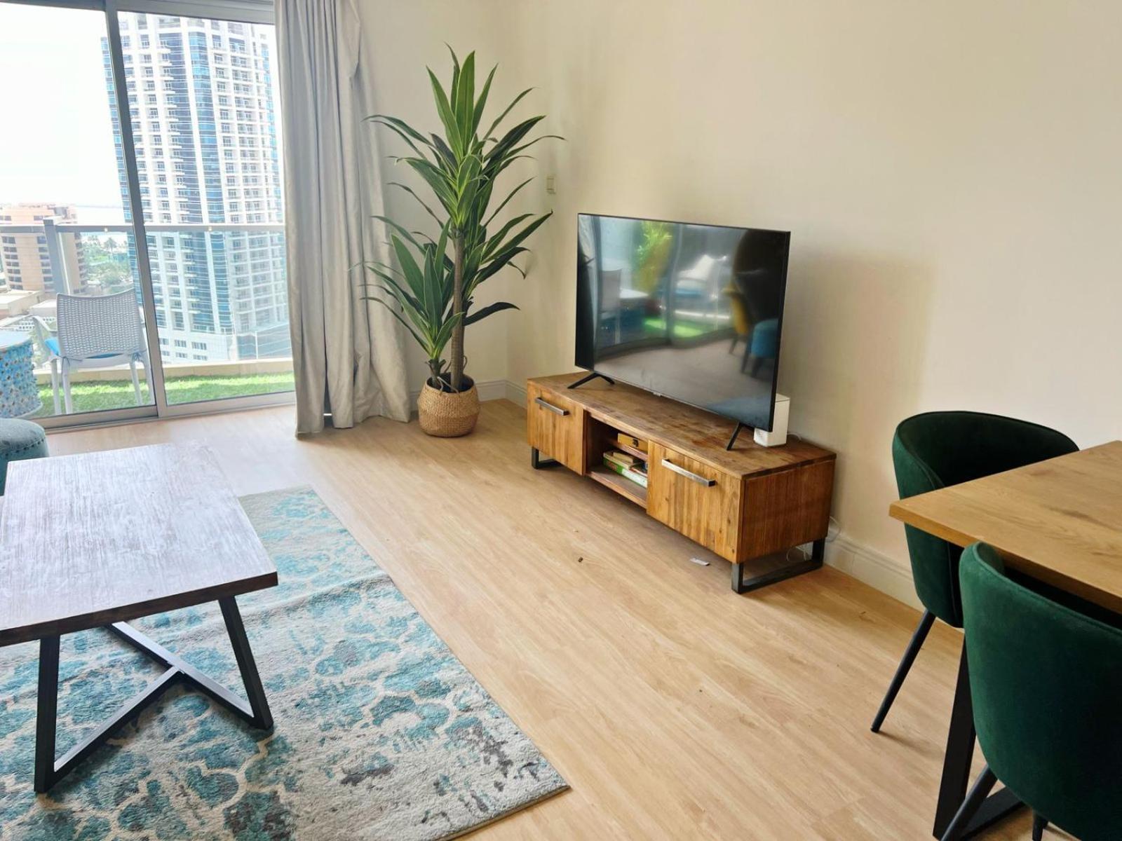 Newly Renovated Marina & Sea View Family Condo Dubai Eksteriør bilde